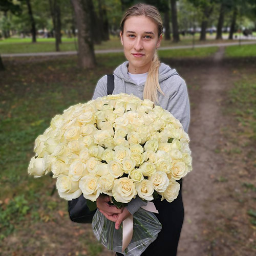 большой букет белых роз фото