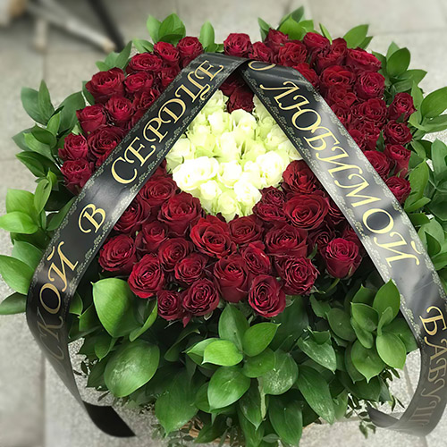 Фото товара Корзина "Сердце" 100 роз в Кривом Роге