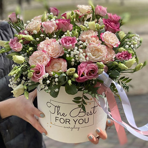 product category Flowers in hatboxes | Kryvyi Rih | «Криврог Роза»