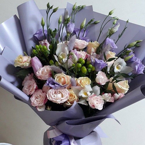 цветы и подарки к новому году в категории Середня ціна | «Криврог Роза»